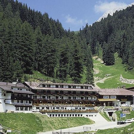 Sport Hotel Pampeago テーゼロ エクステリア 写真